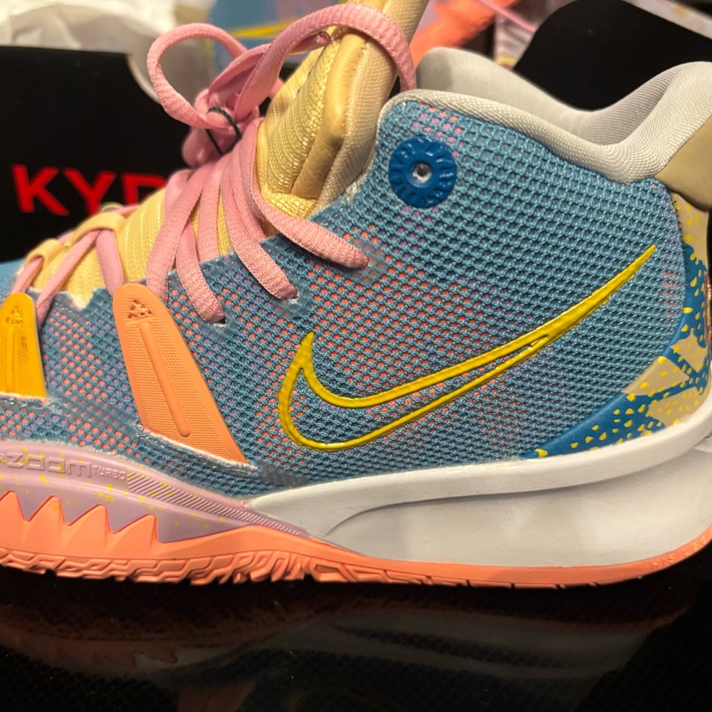 Nike Kids' Blue and Pink Sneakers